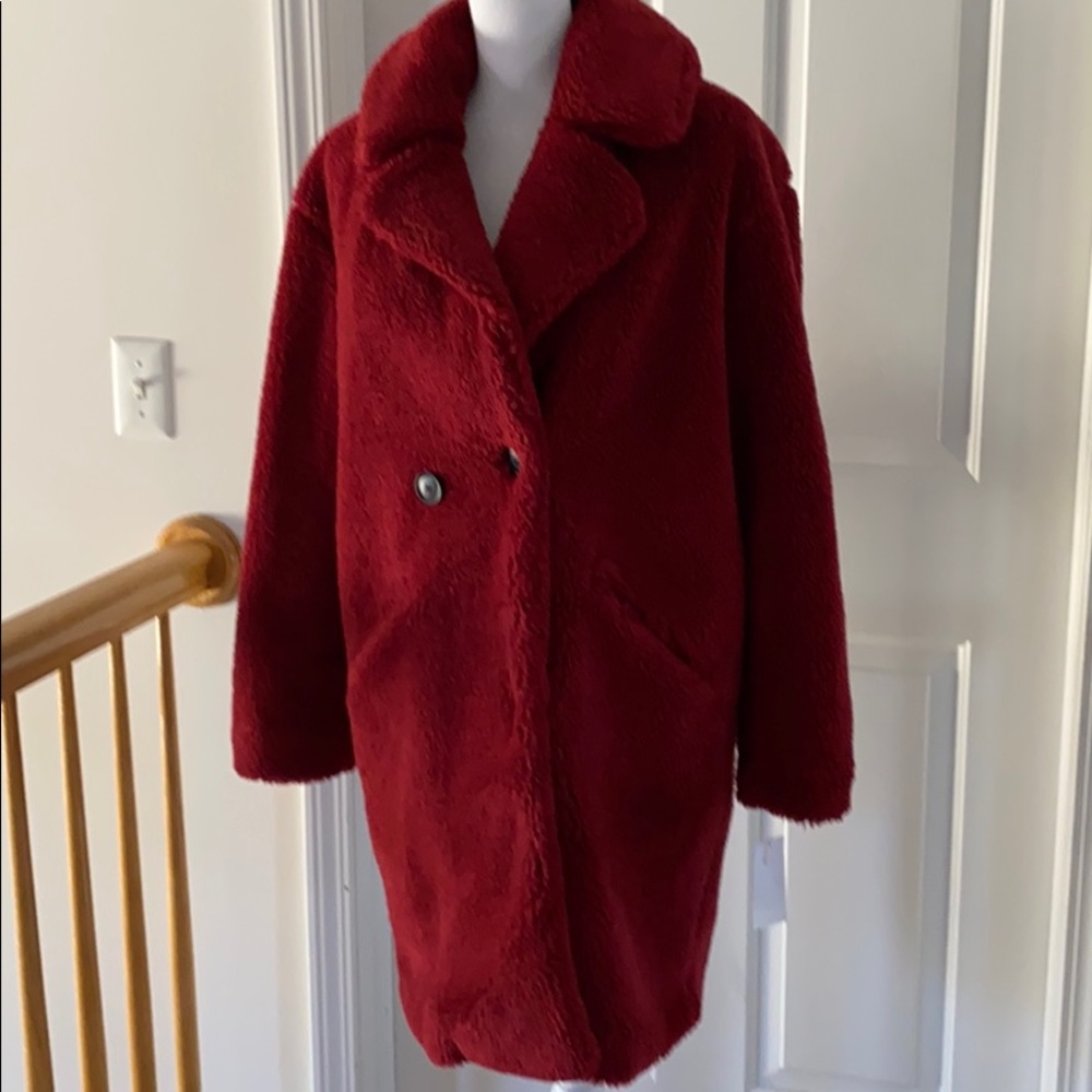 07:08 - Lucky Brand Teddy Faux Fur Jacket - Picture 3 of 12